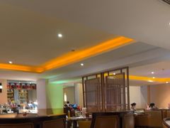 -爱乐国际温泉水疗会