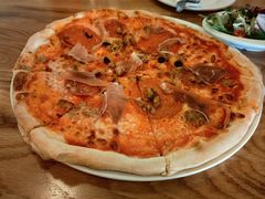 -城市大道红炉披萨烘焙坊