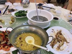 -鹏城人家海鲜酒家·23年老字号(较场尾店)