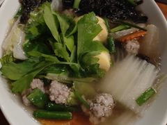 -Chom Cafe and Restaurant