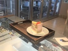 -山与蓝·轻糖鲜果蛋糕(勒泰店)