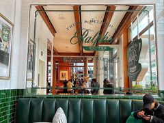 大堂-Ralph’s Coffee(北京三里屯店)
