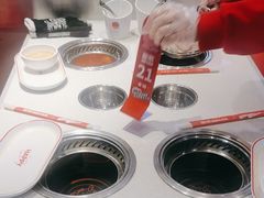 -龍歌自助小火锅(市北CBD万达店)