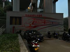 -铜元老码头鳝鱼火锅