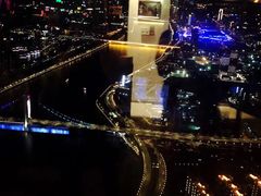 -广州塔卢特斯法国旋转餐厅