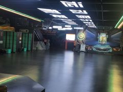 -极限PLAY运动娱乐新世界·团建派对潮玩休闲馆·室内蹦极高空游乐园