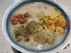 金牌荔湾艇仔粥-华辉拉肠(宝华店)