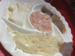 -谭鸭血老火锅(万象九宜城店)