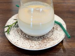 -Chom Cafe and Restaurant
