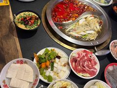 -沸炉重庆老火锅(军事博物馆店)