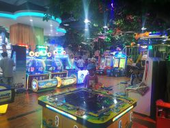 -菲菲羊乐园(临平银泰城店)