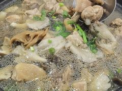 -乡土特色.冷锅鱼.牦牛肉汤锅