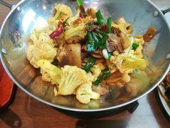 -有红鸡毛店·川菜(建设路店)