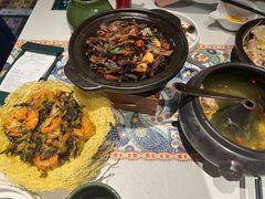 -云海肴·汽锅鸡·云南菜(天山百盛优客店)