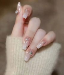 -悦指间美甲美睫