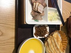 -李连贵熏肉大饼(金隅嘉品Mall店)