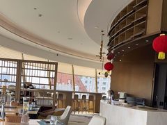 -杏荟旋转餐厅(广州爱群店)