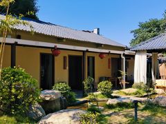 -湘力力小院·鱼汤泡饭(枫林路店)