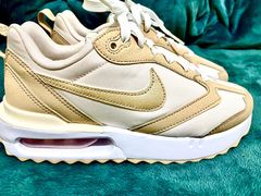 -NIKE品牌体验店(北京蓝色港湾店)