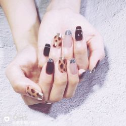 -Pink You美甲洗眉纹绣定制中心