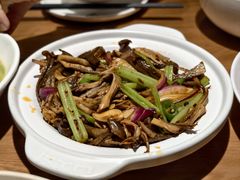 香辣鹿茸菌-吕氏疙瘩汤·新鲁菜(济南万象城店)