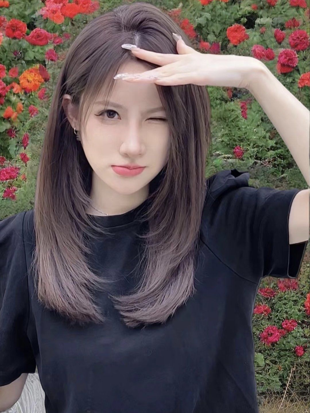 中长发这样剪,很难不爱啊
蓬松自然头包脸的效果
减龄气质边缘