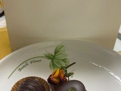 -Laderach 莱德拉(上海环贸iapm店)