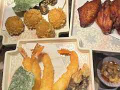 -铭牛烧肉·和牛海鲜自助(高新月牙湖店)