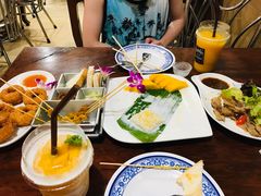 -Dang restaurant (patong phuket)
