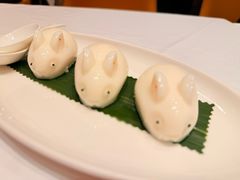 牛奶小白兔-香港龙凤楼(陆家嘴中心店)