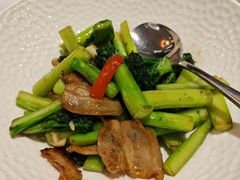 五花肉炒西兰苔-拾宴(汇智国际商业中心店)
