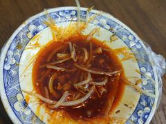 -牡丹广场薛栓子擀面皮大王