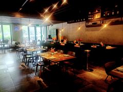 -Carbon莫卡哆·意大利复古集市餐厅(杭州大厦店)