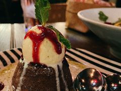 巧克力熔岩蛋糕-BOTTEGA意库(中骏世界城店)