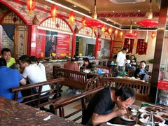 大堂-王村姑老土炕莜面村(桥东店)