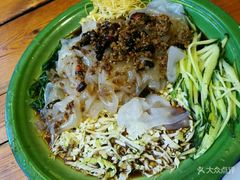 -闯关东东北农家菜(崂山石老人店)