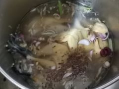-南渝食府.墨脱石锅松茸鸡
