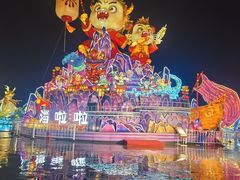 -淄博花灯齐彩城