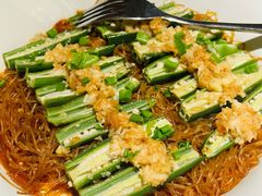 蒜蓉粉丝蒸秋葵-汤城小厨•粤菜•靓汤(西直门凯德MALL店)