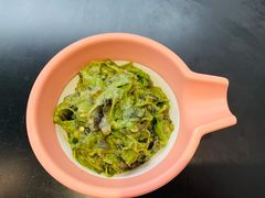 擂辣椒皮蛋-渔芙南(三里屯店)
