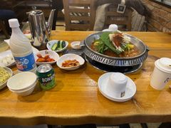 -喇喇排骨火锅·传统韩式脊骨汤(望京西园总店)