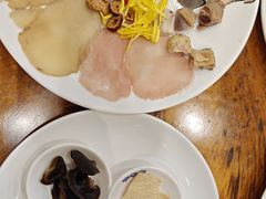 -桥香园过桥米线(国贸店)