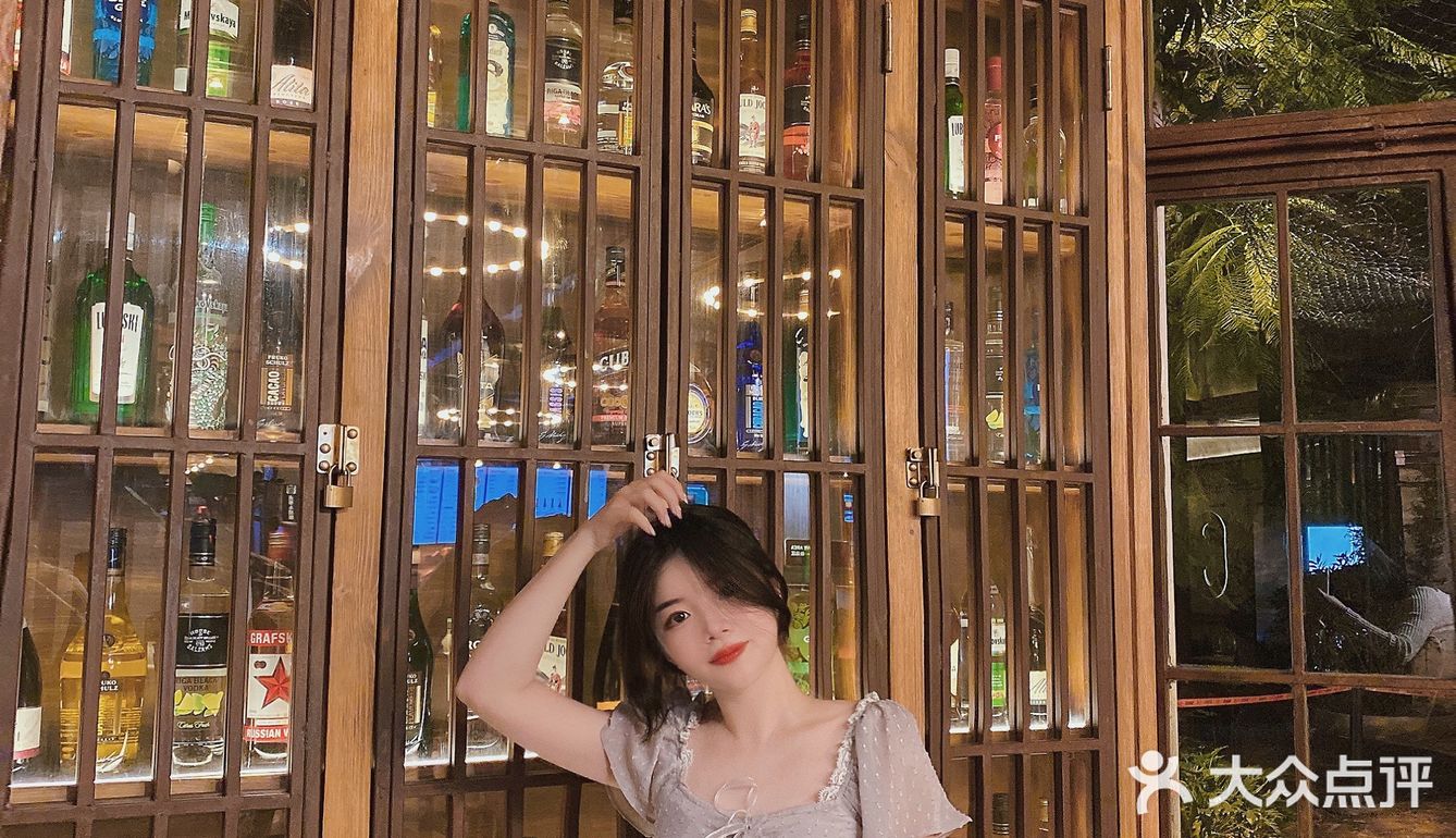 深圳探店|首个车站主题自选餐吧