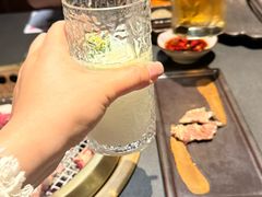-铭牛烧肉·和牛海鲜自助(高新月牙湖店)