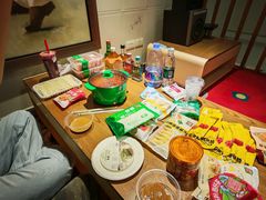 -喜鹊愉家酒店(郑州曼哈顿博览中心地铁站店)