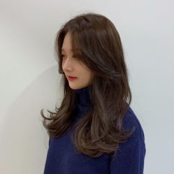 -AYO SALON