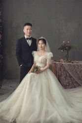 -雪中彩影婚纱摄影·微光艺术中心