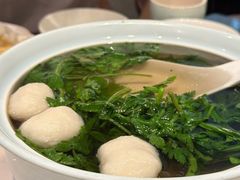 鱼圆菊花脑汤-满江红四季餐厅 · 国家五钻级酒家(新纪元大酒店店)