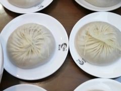 陈士荣蟹黄汤包-鸿运酒楼