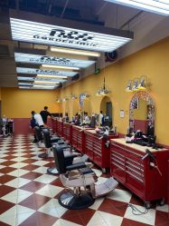 点击看大图 -Devilhands Barbershop男士理容店